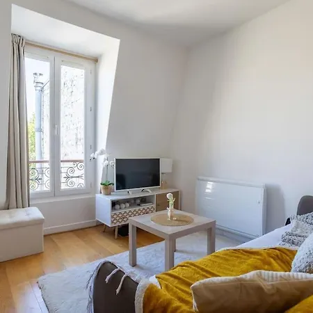 Cocon Sur Les Toits De Paris